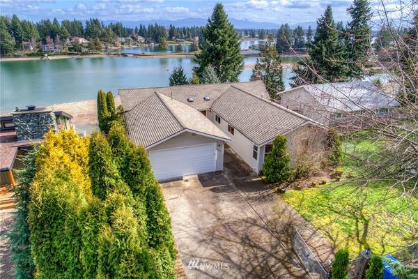 3017 Deer Island DR E, Lake Tapps, WA 98391