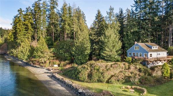 11840 SW Cedarhurst RD, Vashon, WA 98070