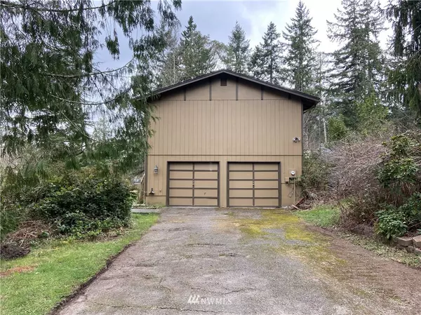 Belfair, WA 98528,21 NE Rainier PL N