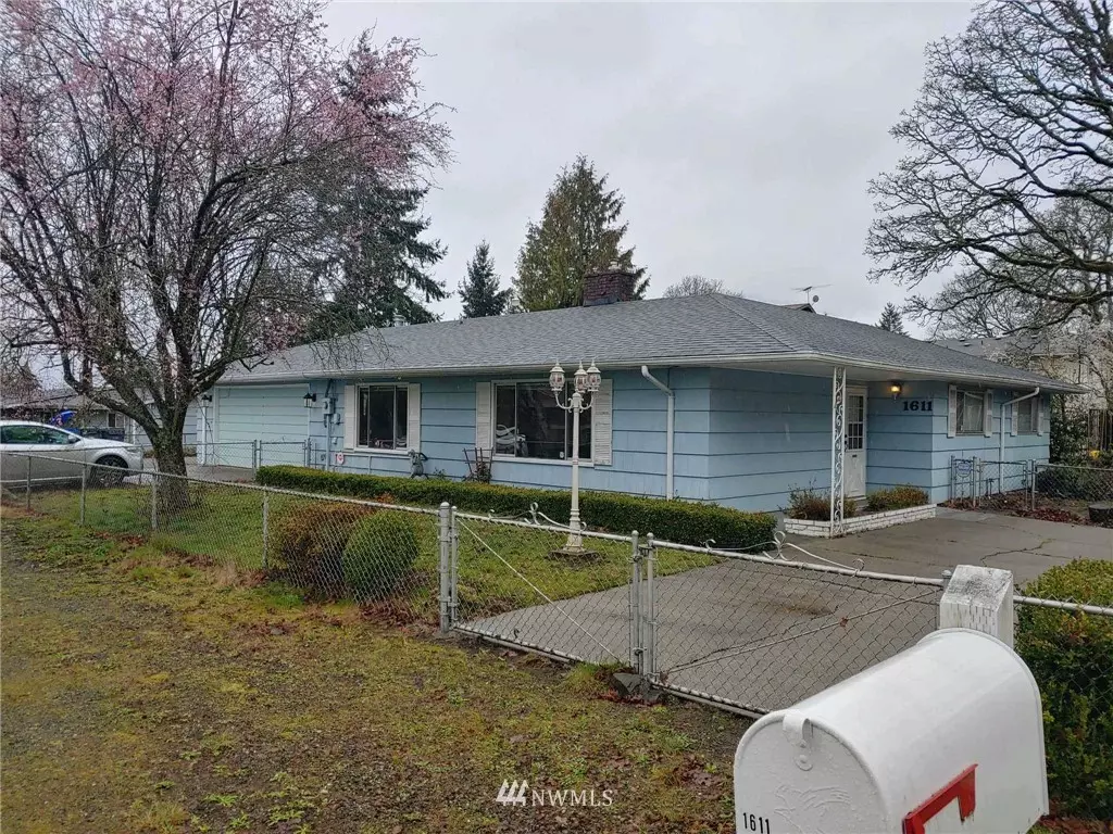 Tacoma, WA 98444,1611 117th ST S