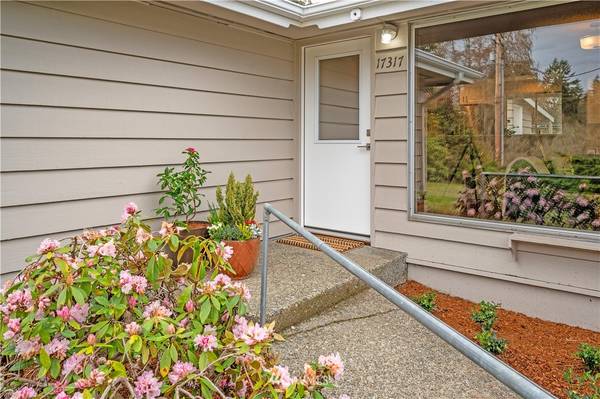 17317 96th PL SW, Vashon, WA 98070