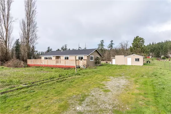 774 W Camano Hill RD, Camano Island, WA 98282