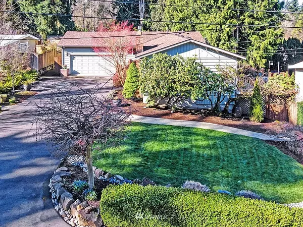 Kenmore, WA 98028,15813 70th AVE NE