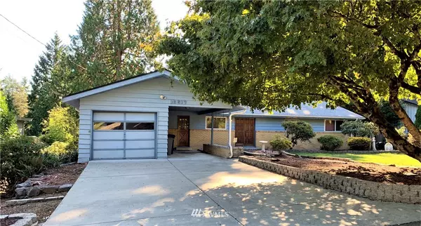 16517 SE 30th ST, Bellevue, WA 98008
