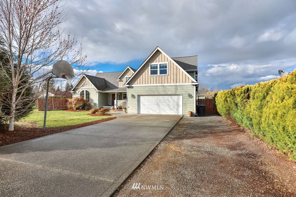 1355 mchugh AVE, Enumclaw, WA 98022