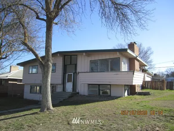 1115 S Ashley WAY, Moses Lake, WA 98837