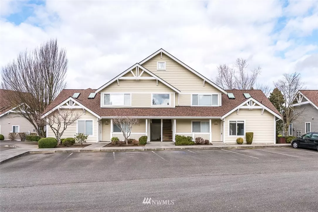 Lynden, WA 98264,266 W Maberry DR #104