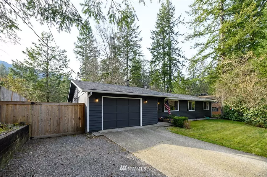 16925 430th PL SE, North Bend, WA 98045