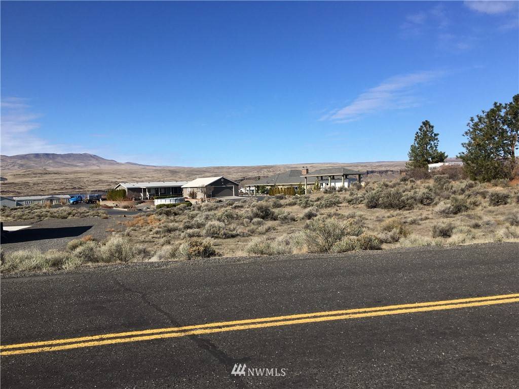 508 SW Desert AIre DR, Mattawa, WA 99349
