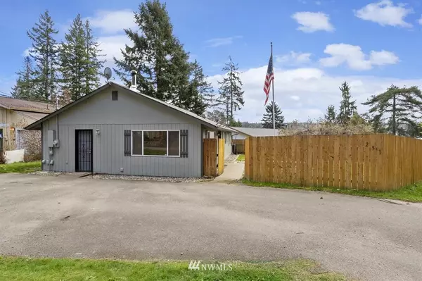 251 NE Bryan LN, Belfair, WA 98528