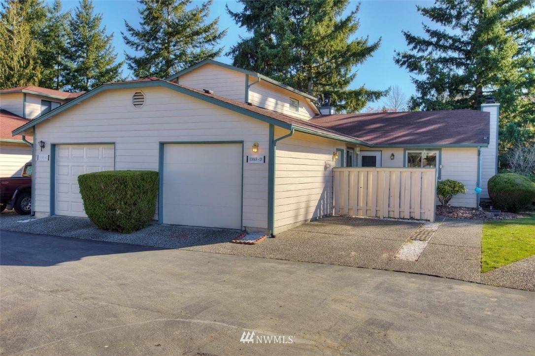 11045 SE 249th CT #D, Kent, WA 98030