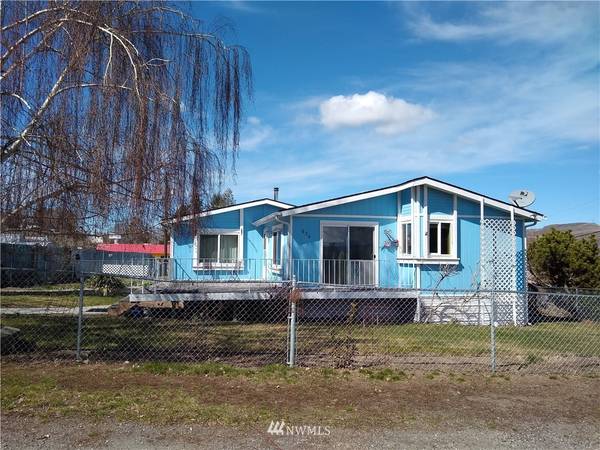 526 Roosevelt DR, Grand Coulee, WA 99133