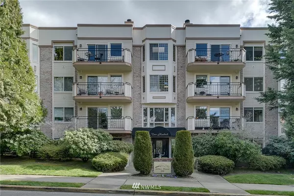 Bellevue, WA 98004,200 99th AVE NE #13