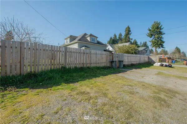 Tacoma, WA 98408,8216 A ST