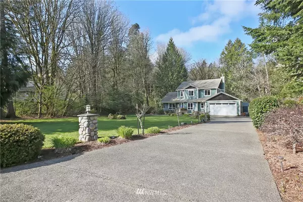 8200 Pristine Beach LN SE, Port Orchard, WA 98367