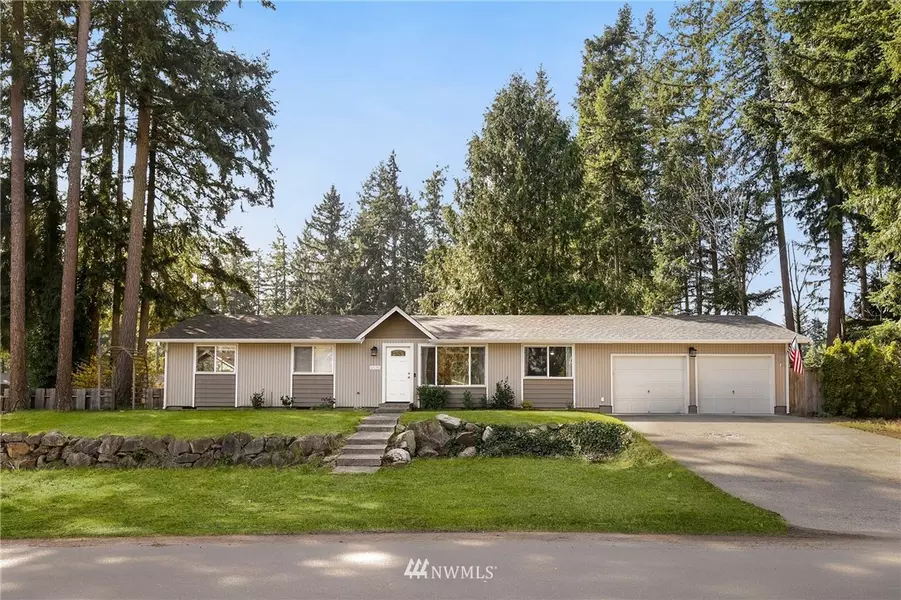 5520 192nd AVE E, Lake Tapps, WA 98391