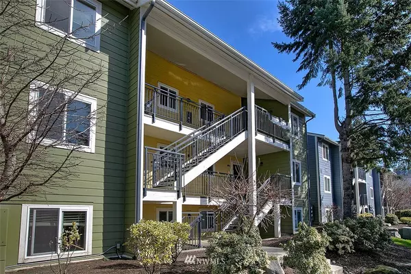 12511 SE 41st PL #A204, Bellevue, WA 98006