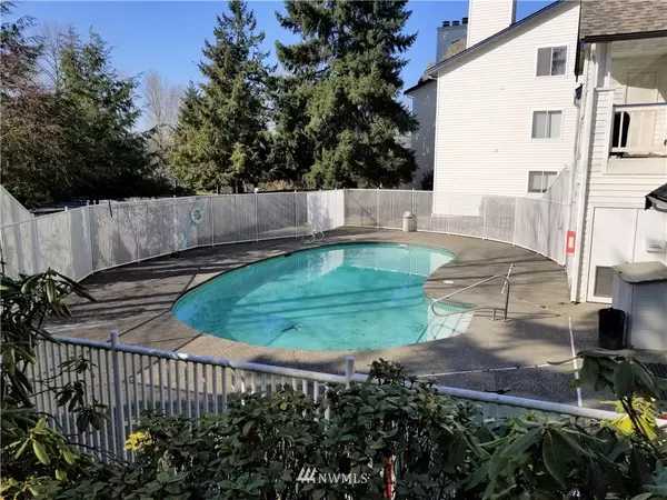 5000 Lake Washington Blvd NE #F105, Renton, WA 98056