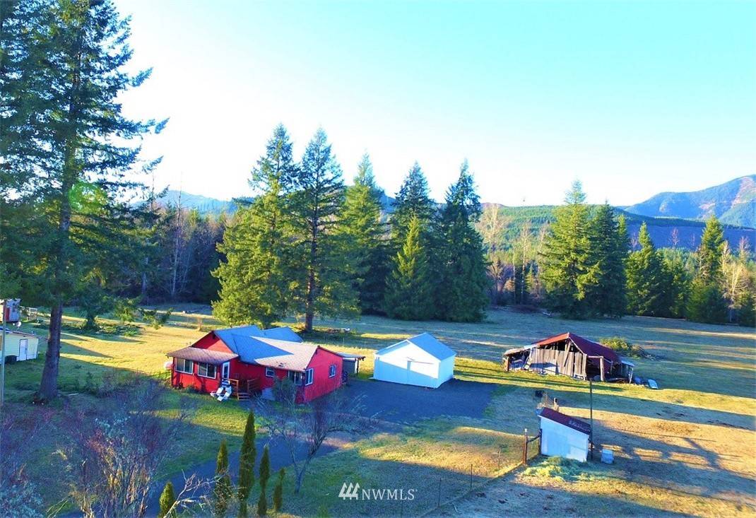 190 Falls RD, Randle, WA 98377
