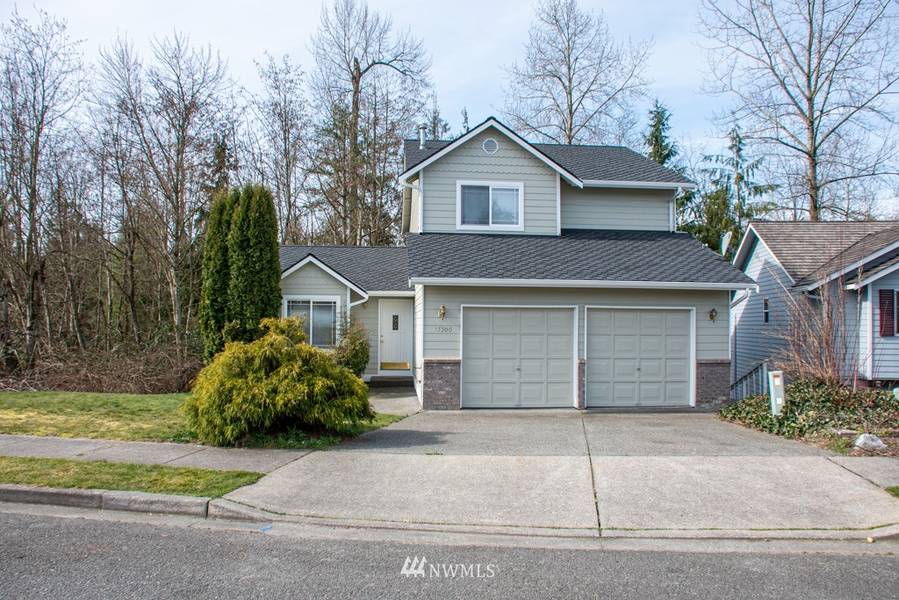 17300 Redhawk DR, Arlington, WA 98223