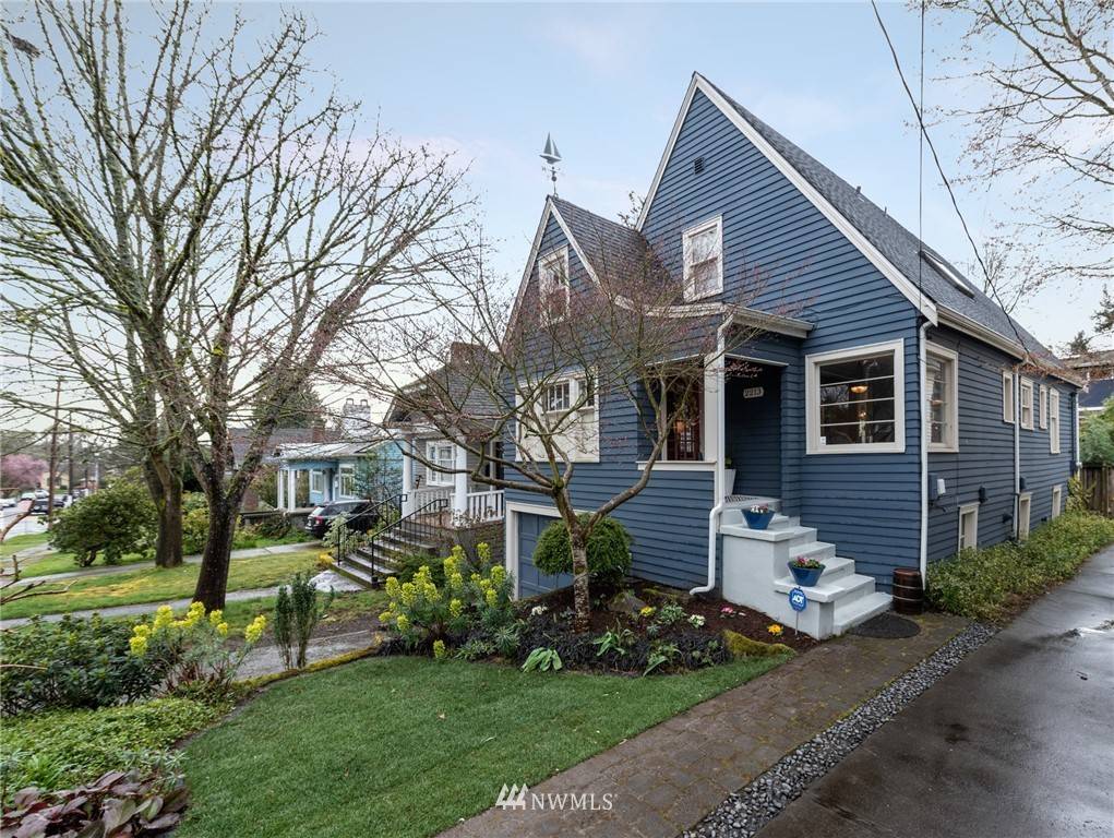 2213 E Lousia ST, Seattle, WA 98112