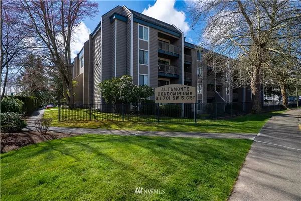 Renton, WA 98057,701 SW 5th CT #B301