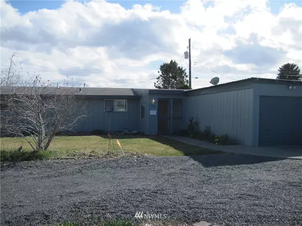 132 S Gibby RD, Moses Lake, WA 98837