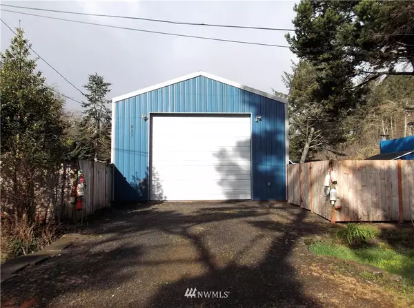 627 Aberdeen ST S, Westport, WA 98595