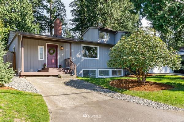 10428 129th AVE NE, Kirkland, WA 98033