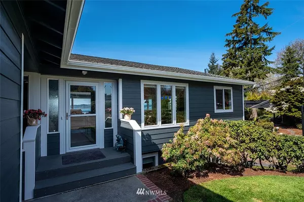 Des Moines, WA 98198,25637 Marine View Drive S