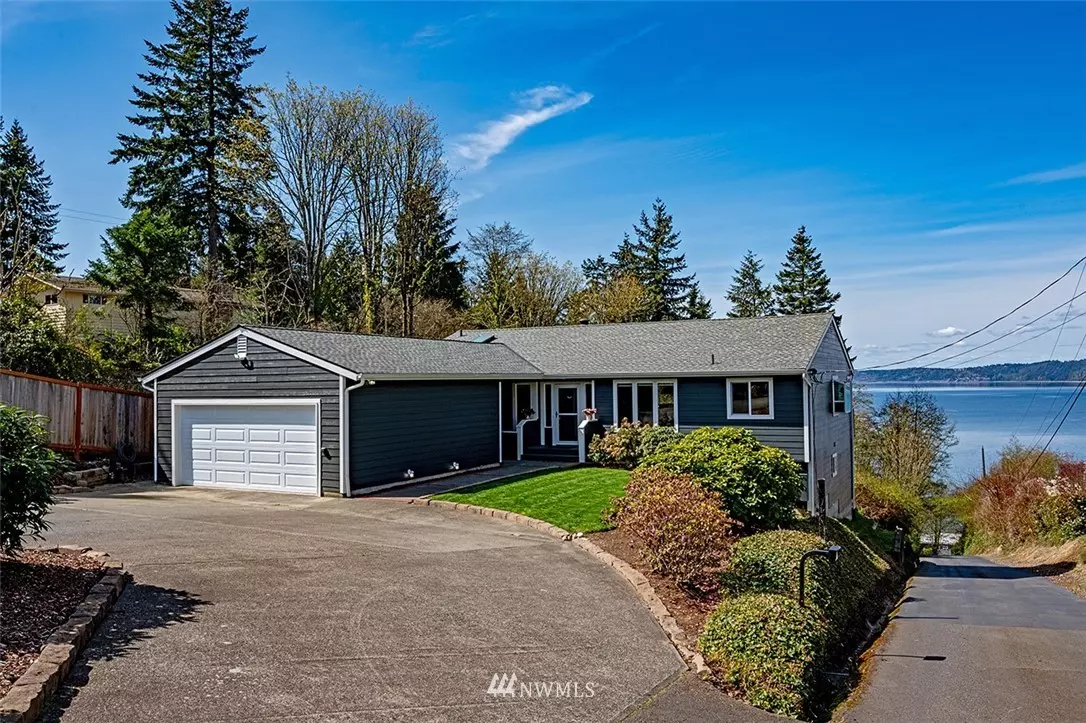 Des Moines, WA 98198,25637 Marine View Drive S