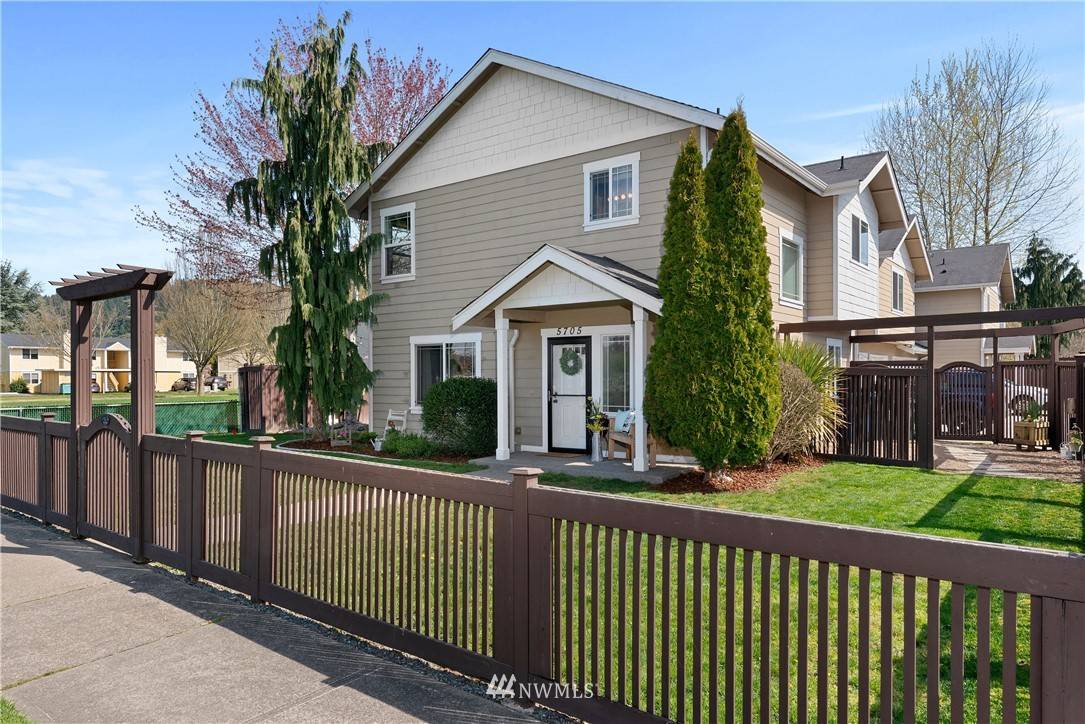 5705 Graham AVE #A, Sumner, WA 98390