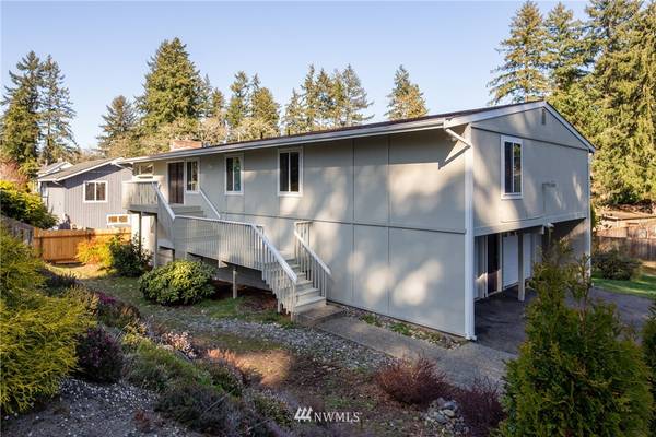 12211 Nyanza RD SW, Lakewood, WA 98499