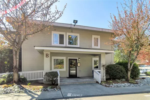 831 126th PL NE #B203, Bellevue, WA 98005