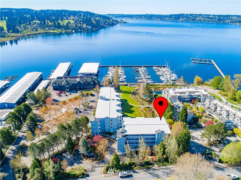 Kenmore, WA 98028,6125 NE 175th ST #M103