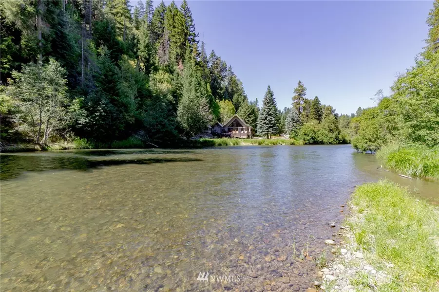 202 Big Bend RD, Cle Elum, WA 98922