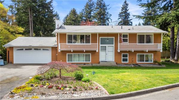 19027 7th AVE S, Burien, WA 98148