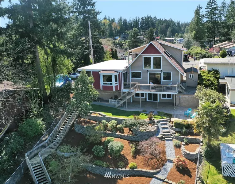 3223 Deer Island DR E, Lake Tapps, WA 98391