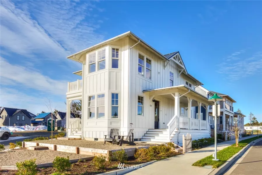 338 Front ST, Pacific Beach, WA 98571