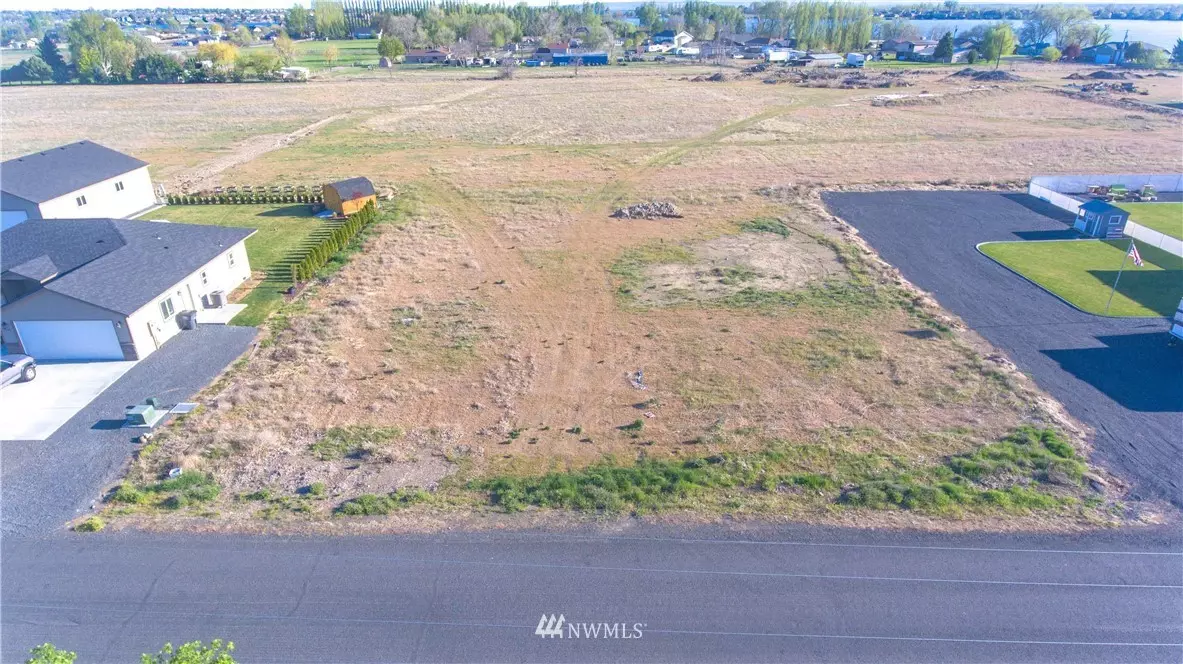 Moses Lake, WA 98837,7877 Grove RD NE