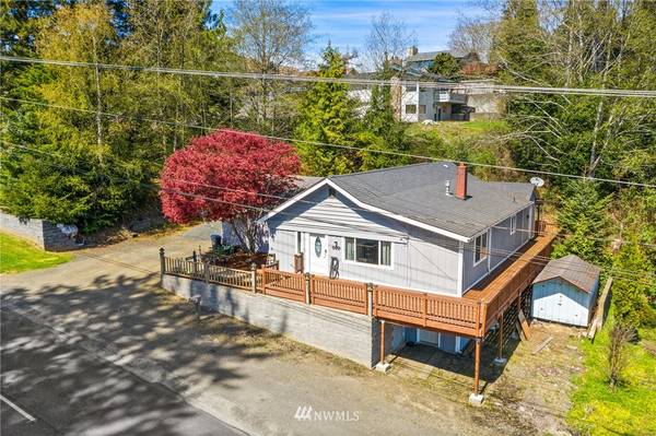 919 Jackson ST, Raymond, WA 98577