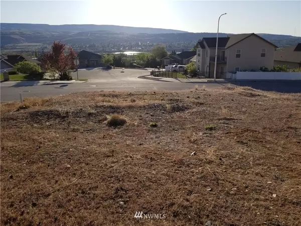 2126 Honeysett RD, Wenatchee, WA 98801