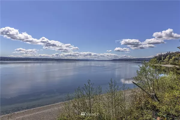 2111 Thorndyke RD, Port Ludlow, WA 98365