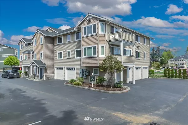 13426 97th AVE E #301, Puyallup, WA 98373