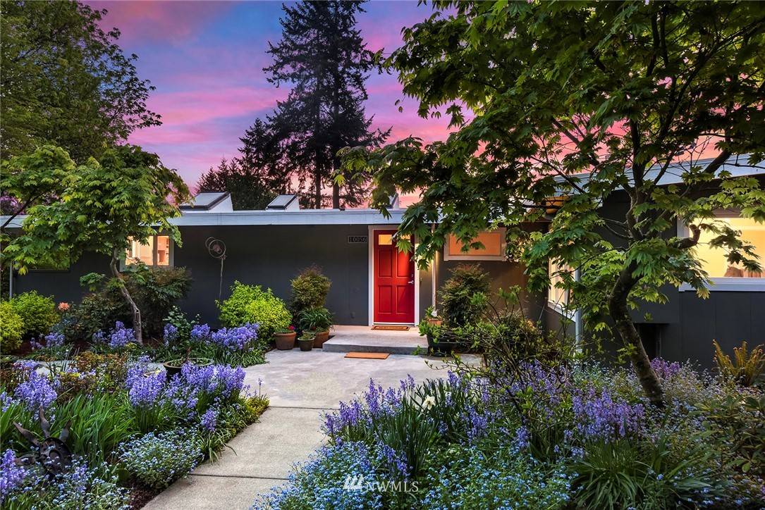 Bainbridge Island, WA 98110,10056 NE Knight RD