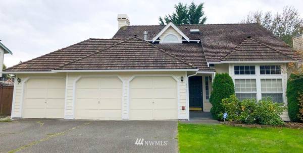 18607 104th PL SE, Renton, WA 98055