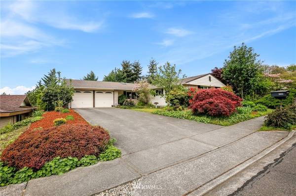 1709 Jones DR SE, Renton, WA 98055