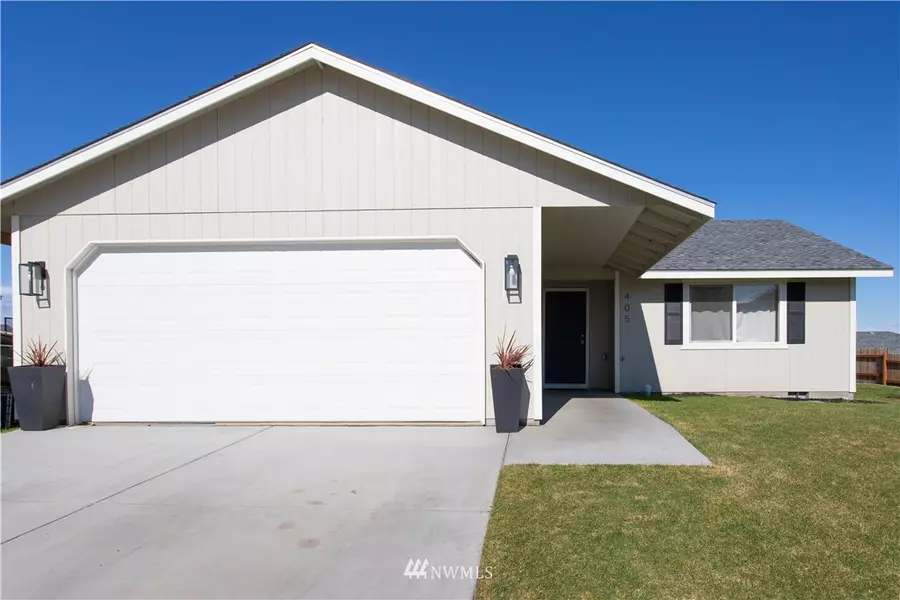 405 N Saratoga WAY, Moses Lake, WA 98837