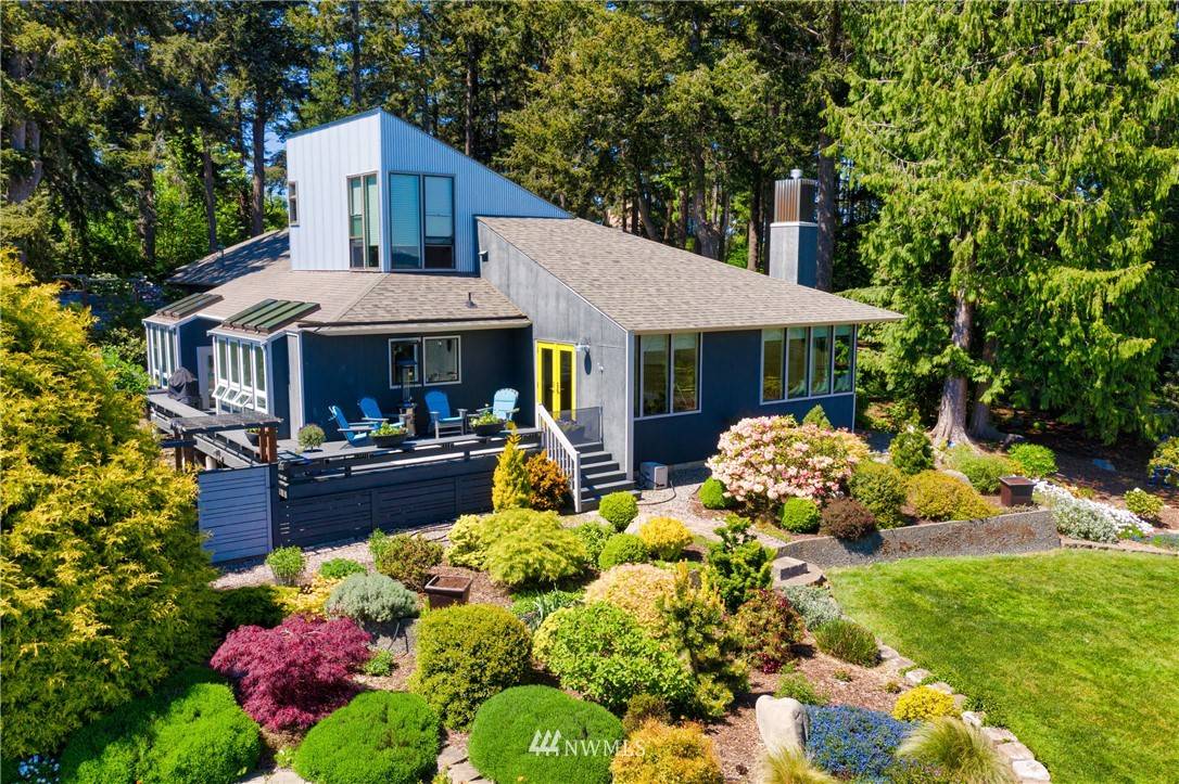 1363 Scenic Heights RD, Oak Harbor, WA 98277