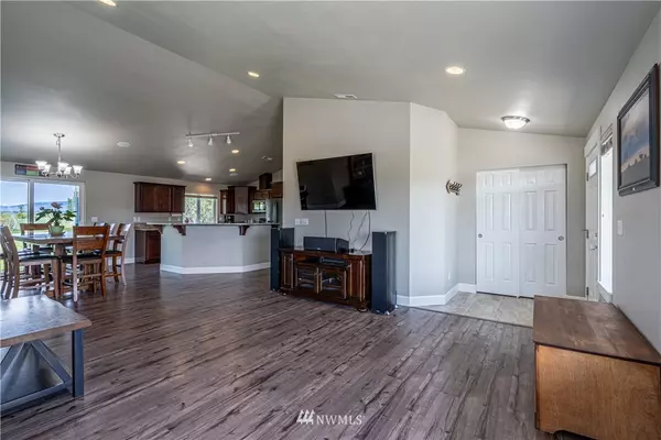 Ellensburg, WA 98926,442 Deloria DR